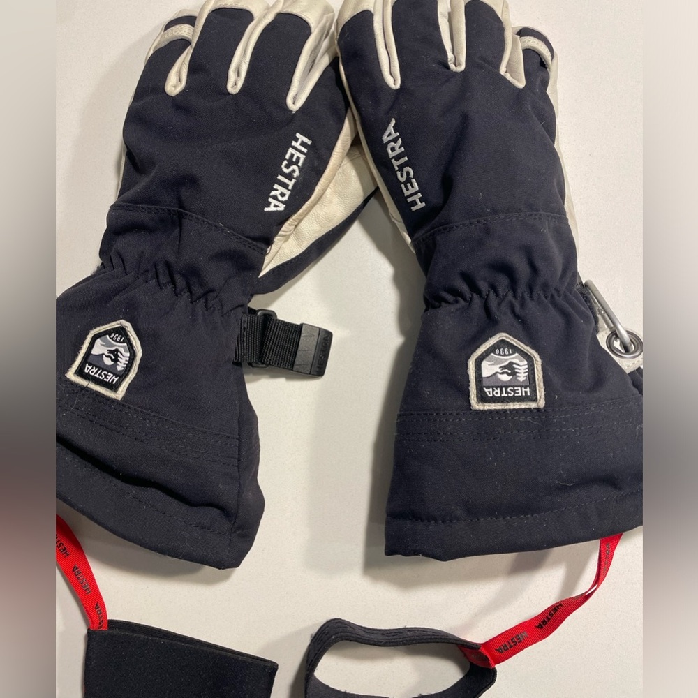 Men’s size 9  Hestra Army Leather Heli Ski Glove